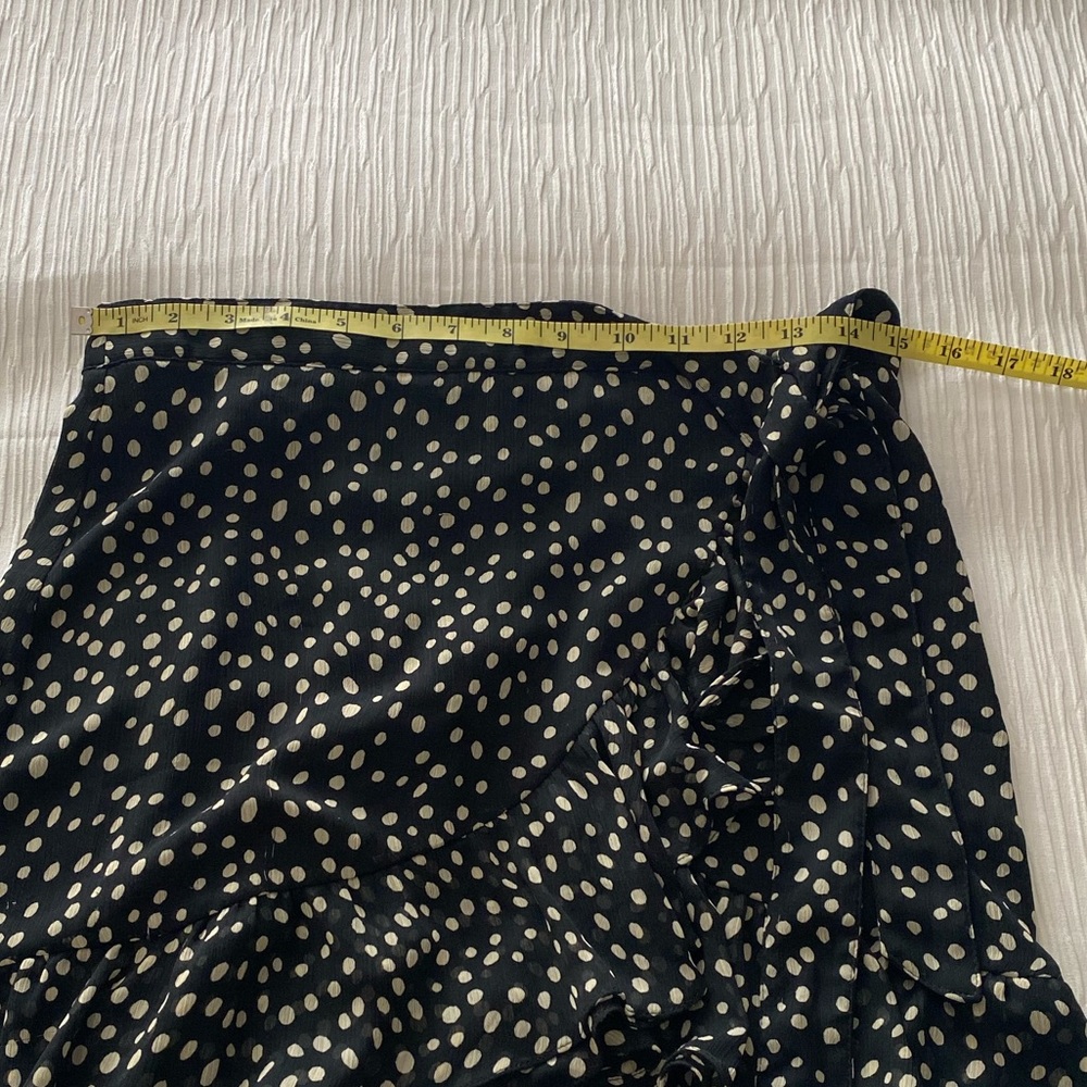 Cute Ruffled Mini Skirt - Picture 8 of 8